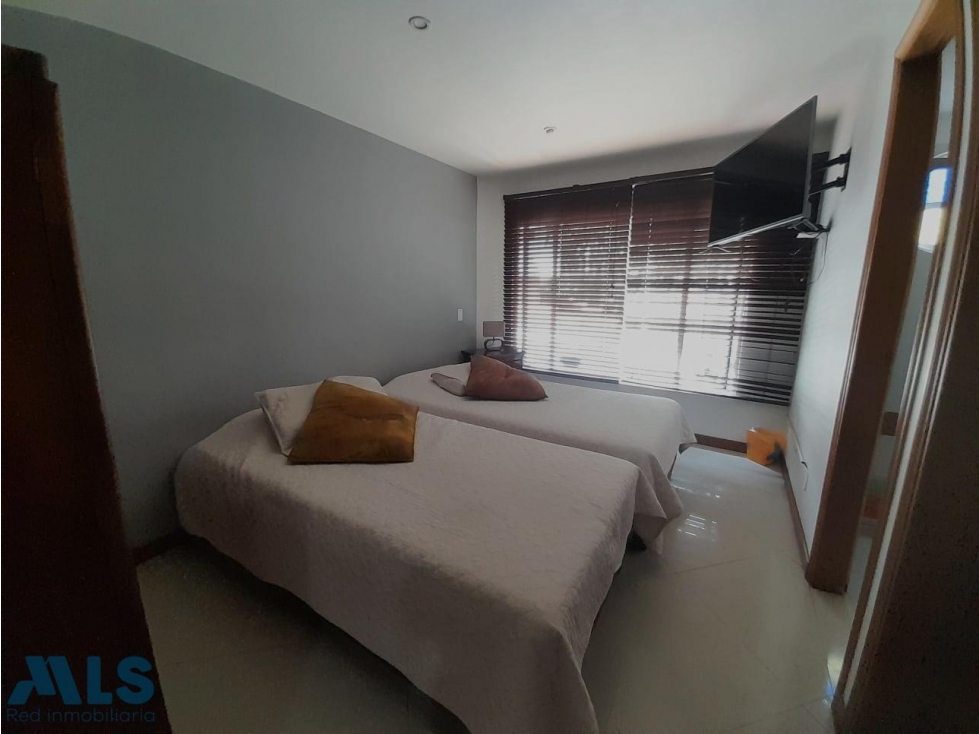 Espectacular casa a la venta en Sabaneta(MLS#251340) - 1
