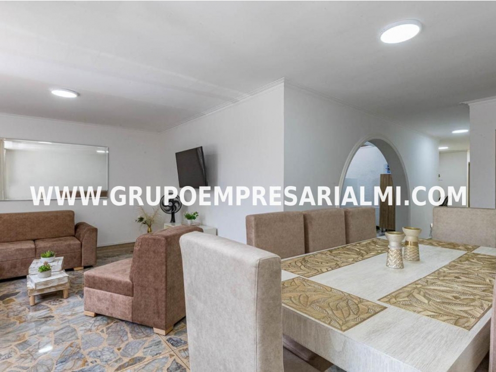 ESPECTACULAR CASA BIFAMILIAR EN VENTA - SECTOR ESTADIO COD: 29860 — foto 4