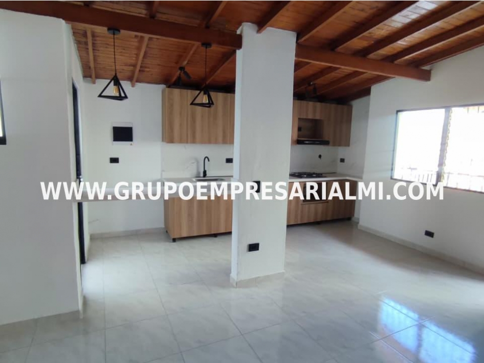 ESPECTACULAR CASA BIFAMILIAR EN VENTA - SECTOR LA MINA COD: 33286