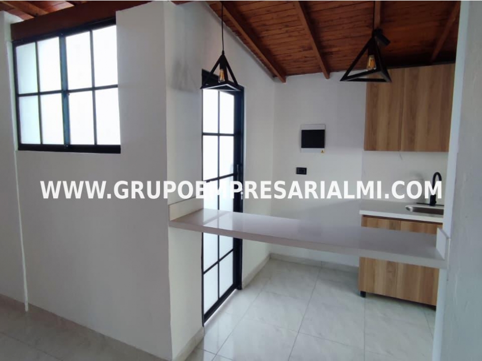 ESPECTACULAR CASA BIFAMILIAR EN VENTA - SECTOR LA MINA COD: 33286 — foto 2