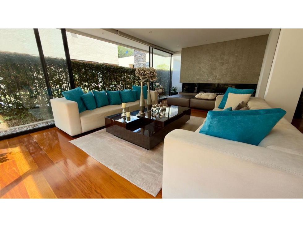 ESPECTACULAR CASA CAMINO DEL BOSQUE - CERROS DE SUBA — foto 2