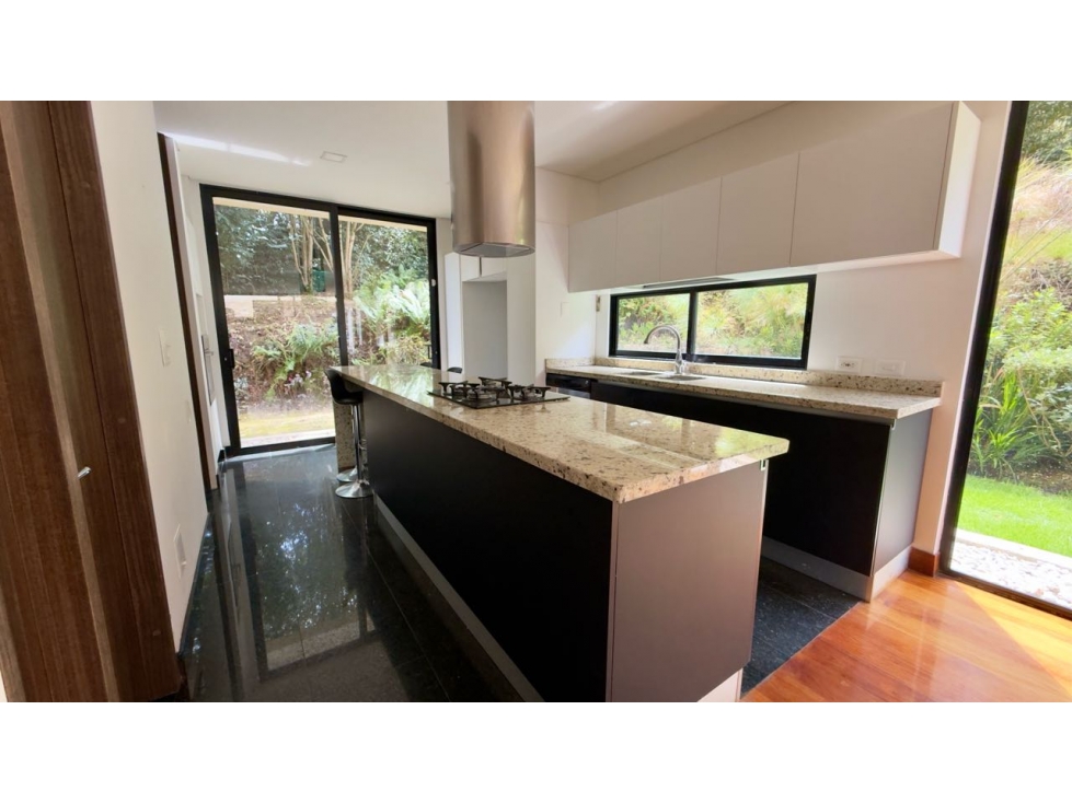 ESPECTACULAR CASA CAMINO DEL BOSQUE - CERROS DE SUBA — foto 6