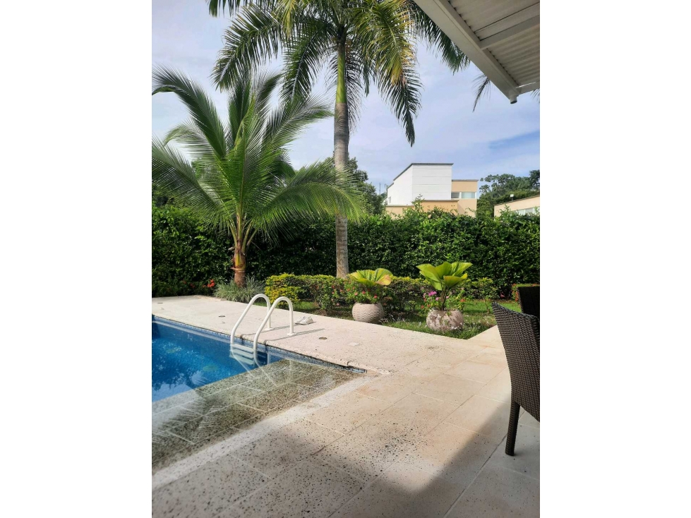 ESPECTACULAR CASA EN VENTA/ARRIENDO EN CONDOMINIO LA PRADERA RESTREPO - 2