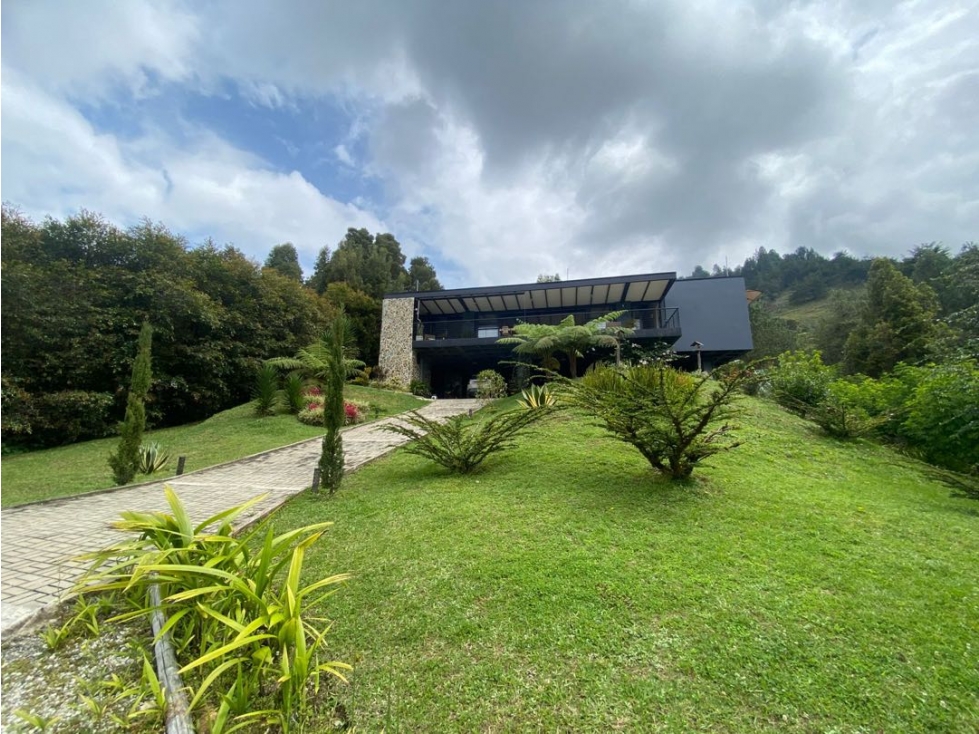 Espectacular casa campestre en parcelación vía La Ceja San Antonio — foto 2