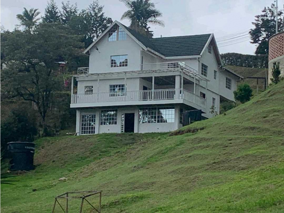 Espectacular Casa Campestre Vereda Abreito para Estrenar
