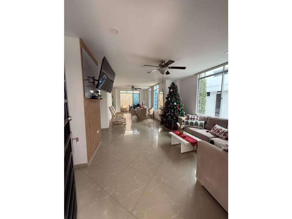 ESPECTACULAR CASA DE 3 NIVELES CONJUNTO RESIDENCIAL GUARATAROS-YOPAL — foto 2