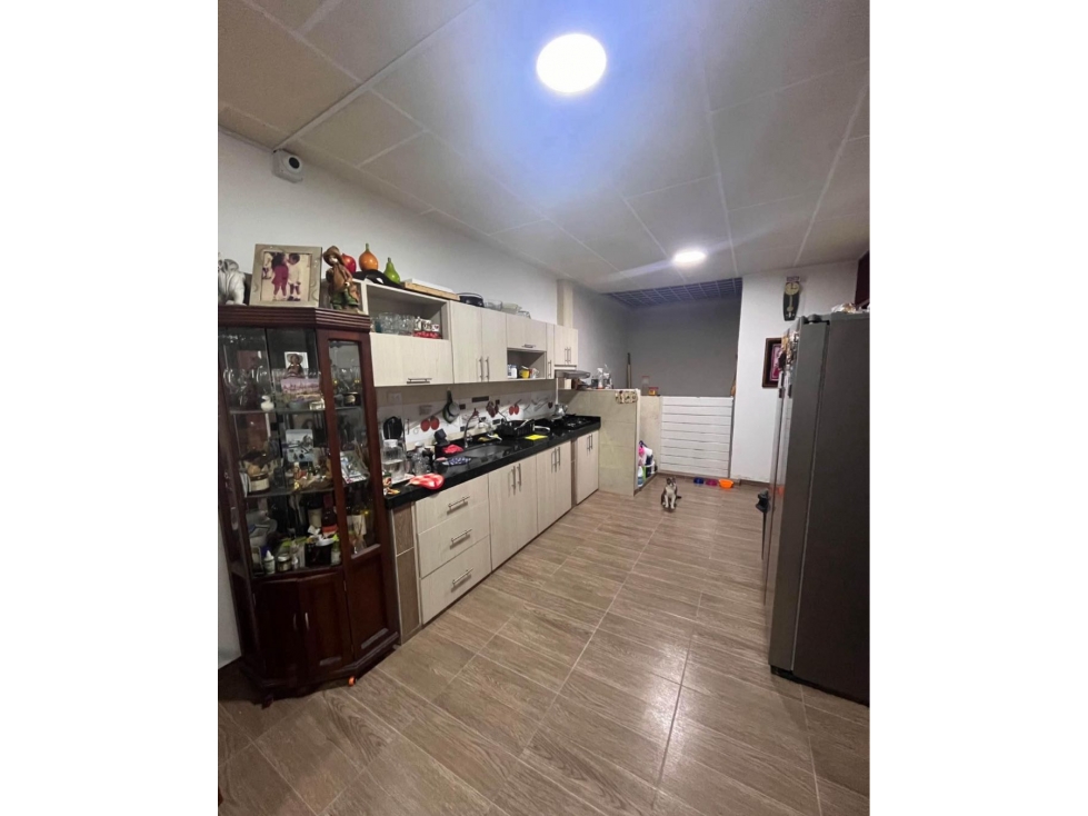 ESPECTACULAR CASA DE 3 PISOS EN VENTA IDEAL PARA INVERSIÓN / AIRBNB — foto 4