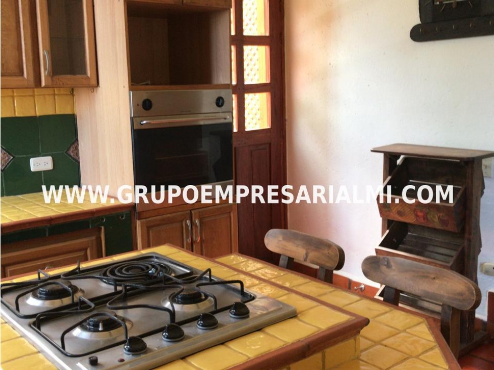 ESPECTACULAR CASA EN ARRIENDO - SECTOR RIONEGRO COD: 30124 - 2