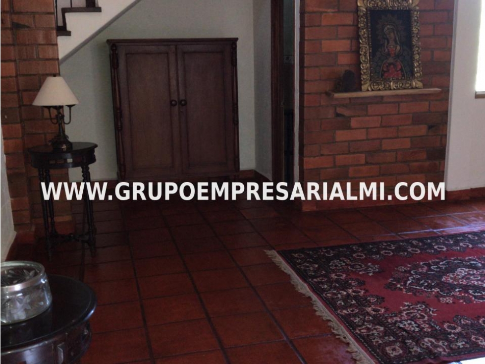 ESPECTACULAR CASA EN ARRIENDO - SECTOR RIONEGRO COD: 30124 - 4