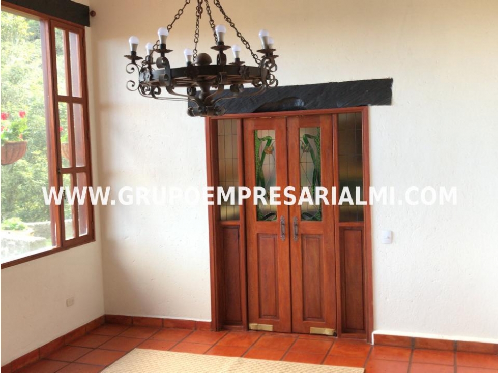 ESPECTACULAR CASA EN ARRIENDO - SECTOR RIONEGRO COD: 30124 - 3