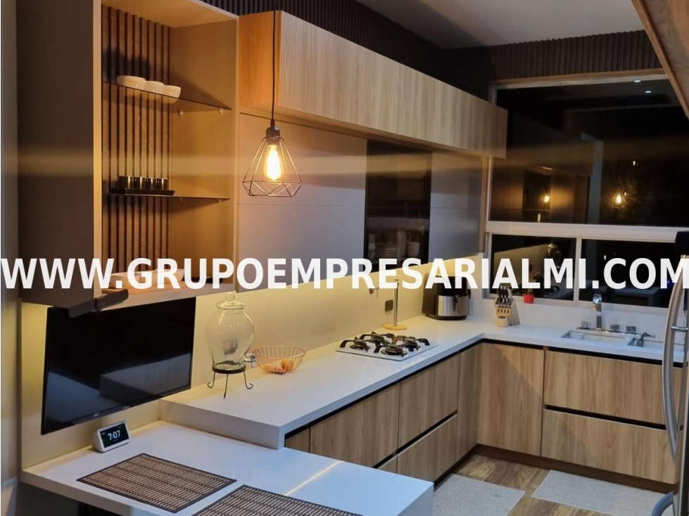 ESPECTACULAR CASA EN ARRIENDO - SECTOR LOMA DEL ESCOBERO COD: 31884 — foto 6