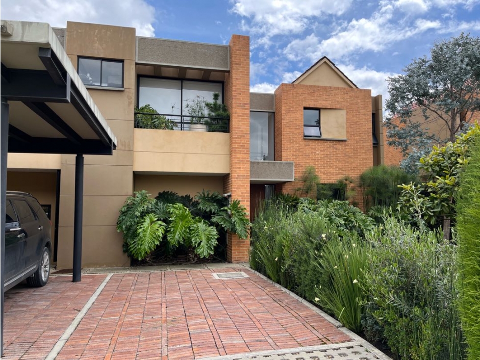 ¡ESPECTACULAR CASA EN CLUB HOUSE PARA VENTA EN LA MILLA DE ORO DE CHIA — foto 2
