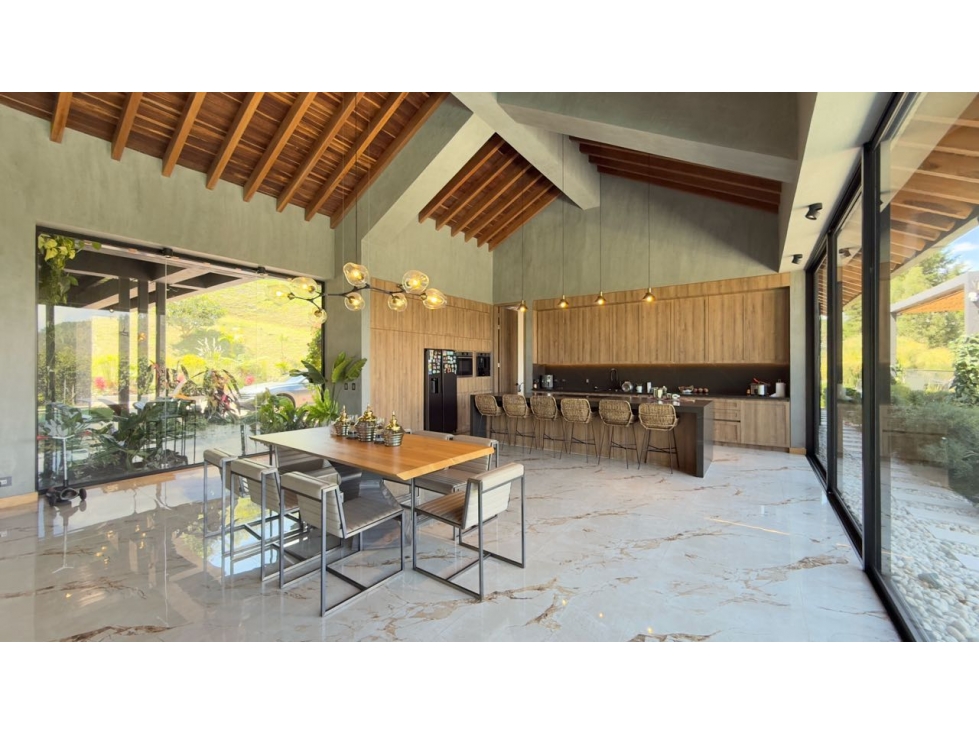 ESPECTACULAR CASA EN EL RETIRO PARA RENTA — foto 3