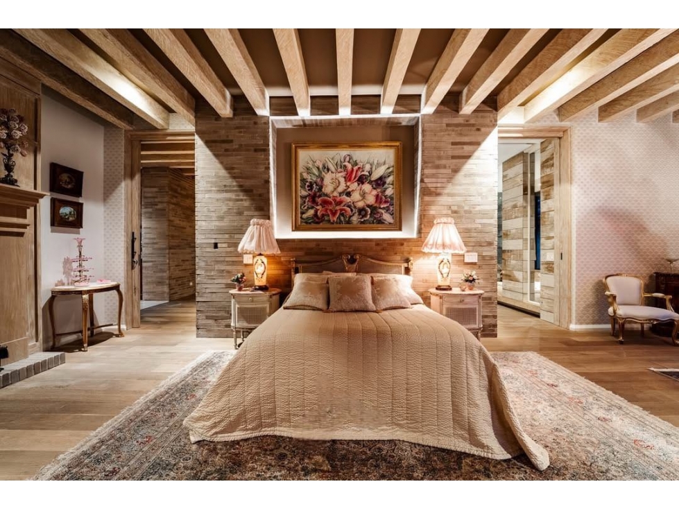 ESPECTACULAR CASA EN ENVIGADO ALTO DE PALMAS IMPONENTE ESTILO EUROPEO — foto 5