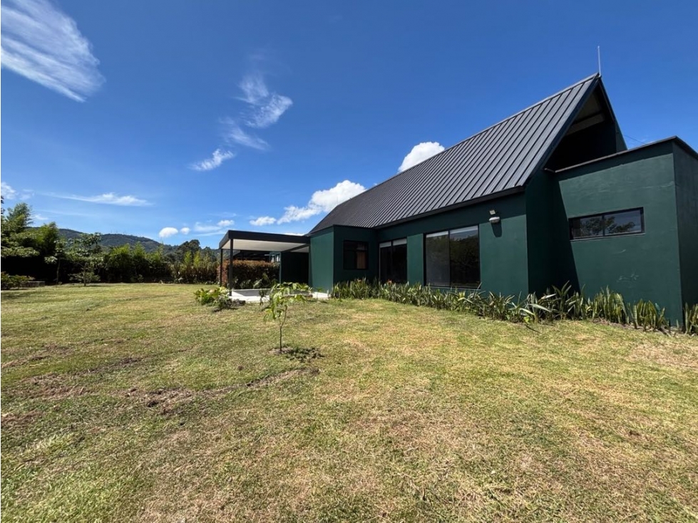 Espectacular casa en La Ceja sector Cantarrana — foto 4
