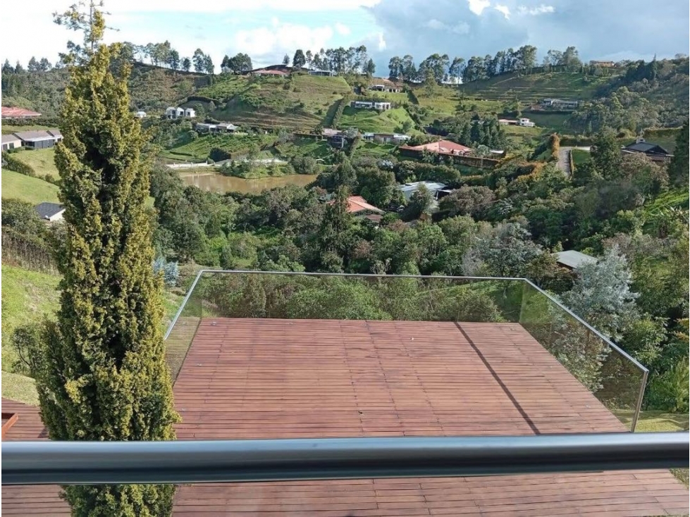 Espectacular casa en parcelación cerca al aeropuerto — foto 6