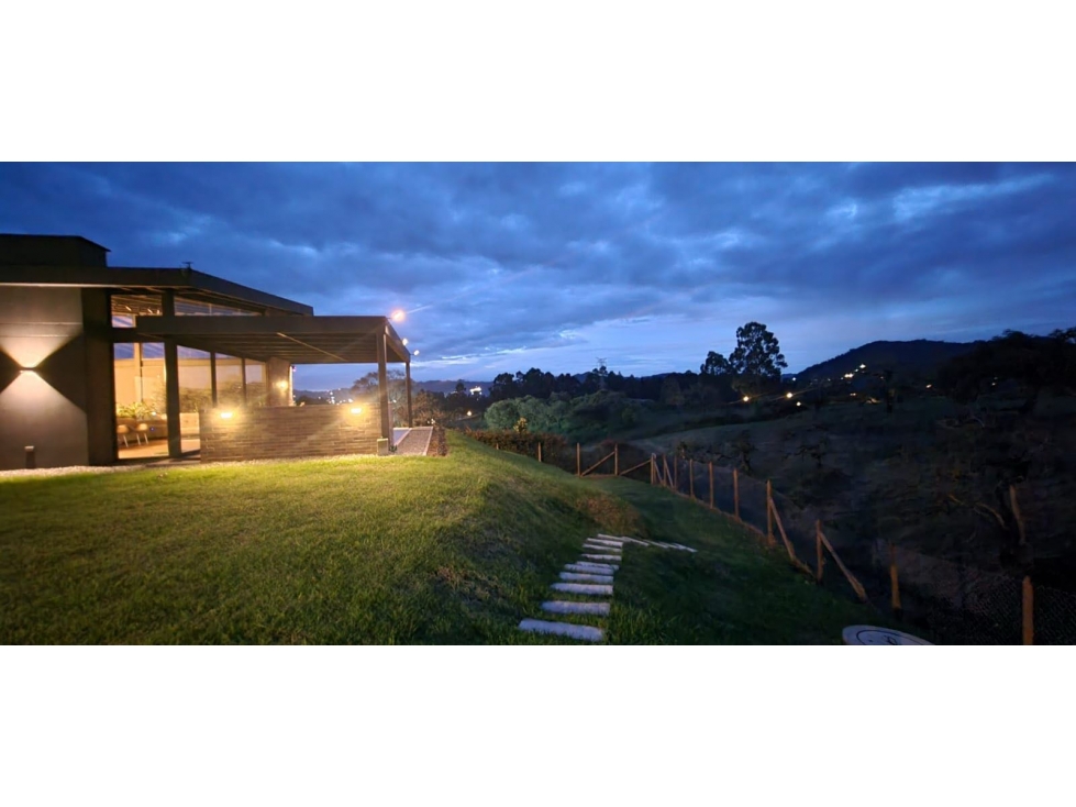 Espectacular casa en unidad cerrada vía la Ceja San Antonio — foto 5