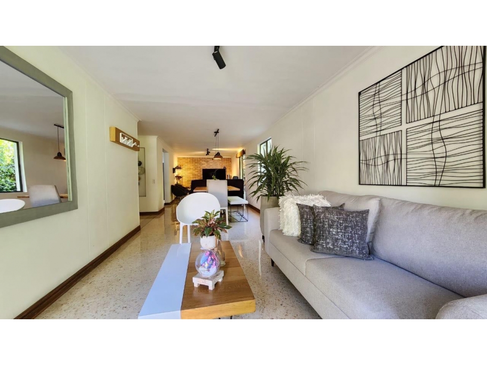 ESPECTACULAR CASA EN VENTA EN UNIDAD COMPLETA SABANETA ZONA PLANA — foto 2