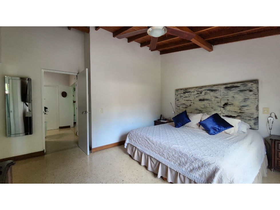 ESPECTACULAR CASA EN VENTA EN UNIDAD COMPLETA SABANETA ZONA PLANA — foto 6