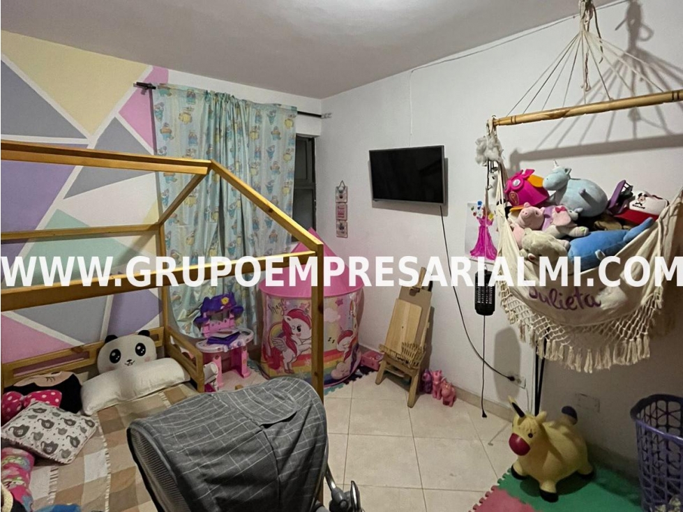 CASA BIFAMILIAR EN VENTA - SECTOR SIMÓN BOLÍVAR - LAURELES COD: 29943 — foto 4