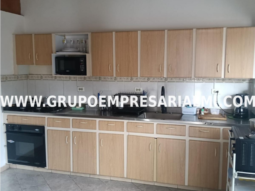 ESPECTACULAR CASA EN VENTA - SECTOR BELÉN,EL PORVENIR COD: 34088 - 1