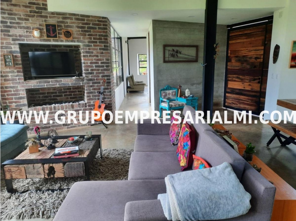 ESPECTACULAR CASA EN VENTA - VEREDA SANTA ELENA COD: 29724 — foto 4