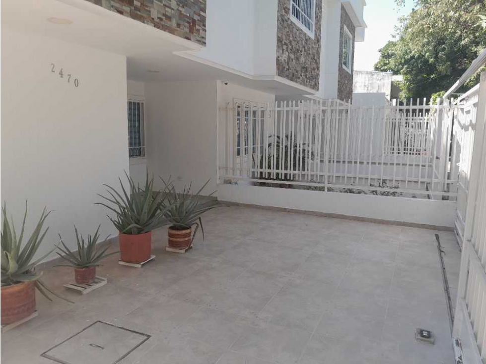 Espectacular casa esquinera de 2 pisos, 126m2, barrio libertador — foto 6