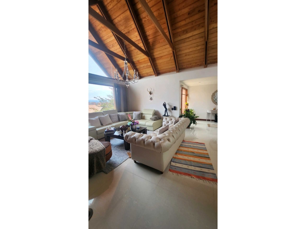 CASA EN VENTA SIERRAS DEL MORAL