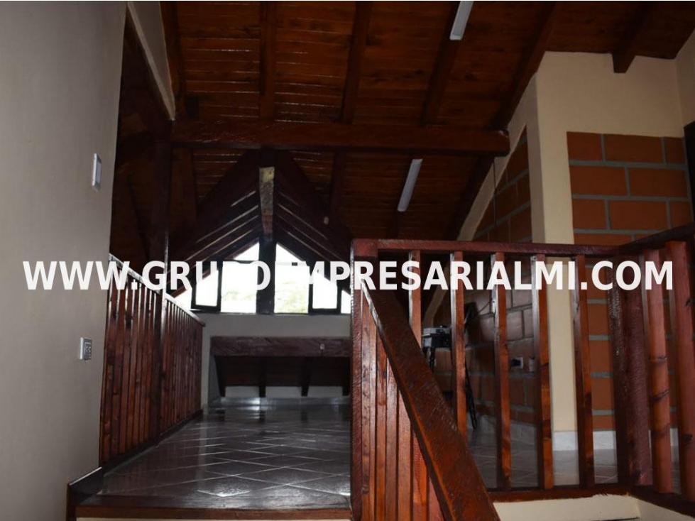 ESPECTACULAR CASA FINCA EN ARRIENDO - SECTOR LLANOGRANDE COD: 33899 — foto 4
