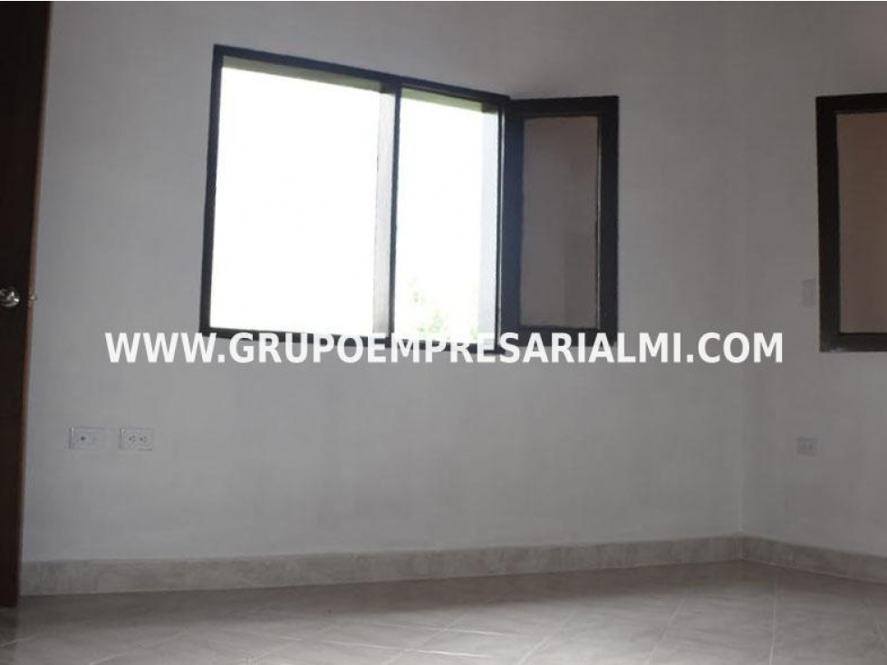 ESPECTACULAR CASA FINCA EN ARRIENDO - SECTOR LLANOGRANDE COD: 33899 — foto 6