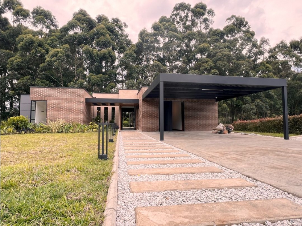ESPECTACULAR CASA FINCA EN LA CEJA ANTIOQUIA PARA ESTRENAR~Oportunidad