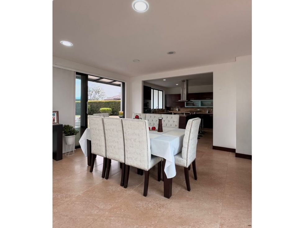 Espectacular Casa Campestre en Rionegro Parcelación Cerrada — foto 3