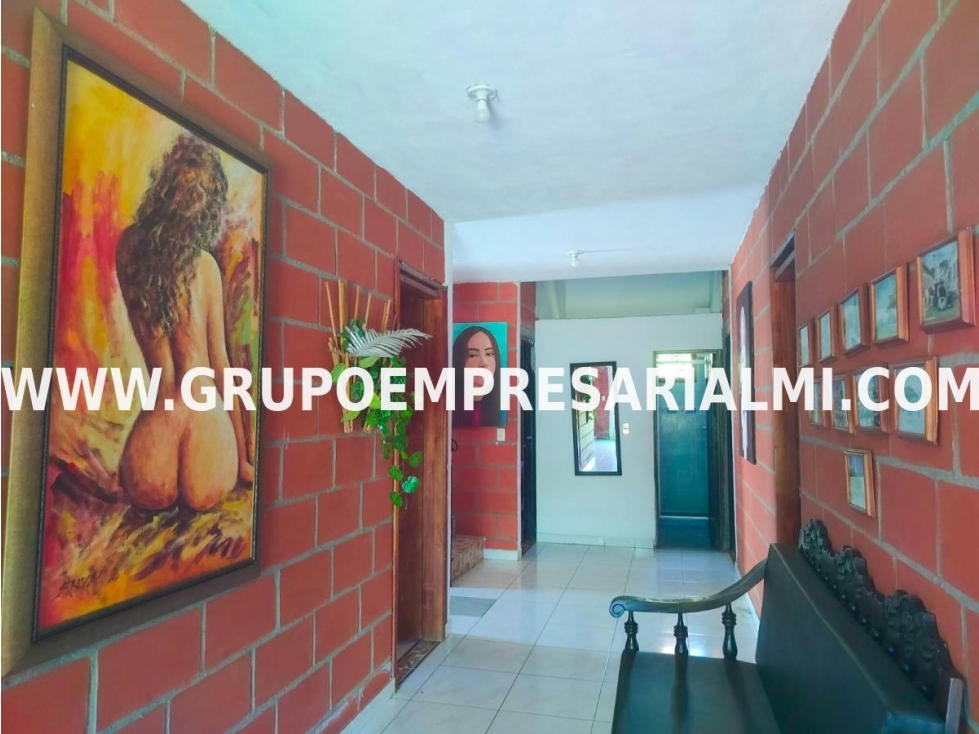 ESPECTACULAR CASA FINCA EN VENTA - SECTOR EL RODEO COD: 31563 - 6