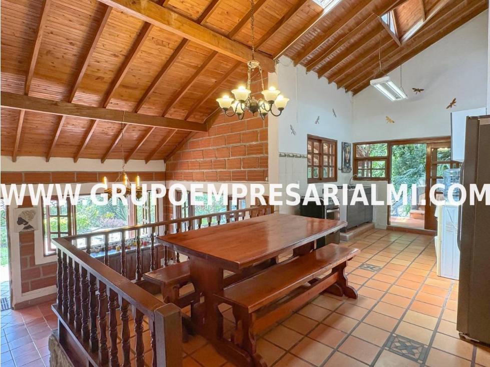 ESPECTACULAR CASA FINCA EN VENTA - SECTOR VEREDA ISAZA COD: 31819 - 2