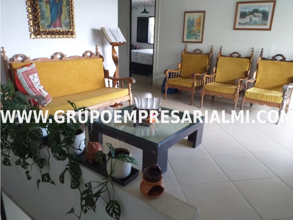 ESPECTACULAR CASA FINCA EN VENTA - SECTOR EL PEÑOL COD: 31942 - 1