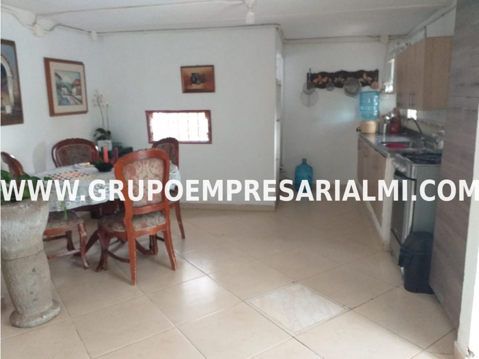 ESPECTACULAR CASA FINCA EN VENTA - SECTOR EL PEÑOL COD: 31942 - 5