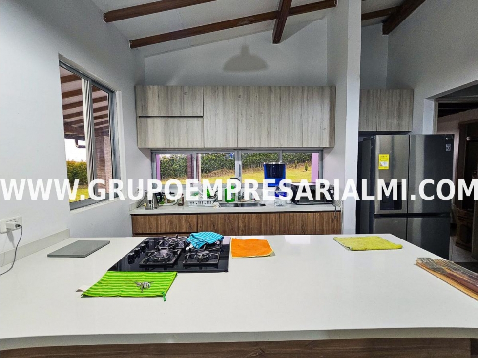 ESPECTACULAR CASA FINCA EN VENTA - SECTOR URRAO COD: 33674 — foto 5