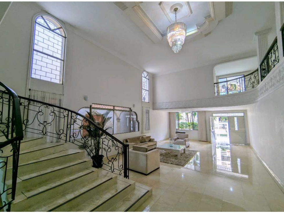 ESPECTACULAR CASA MANSION 560MTS, 5 ALCOBAS, ALTOS DE RIOMAR — foto 3