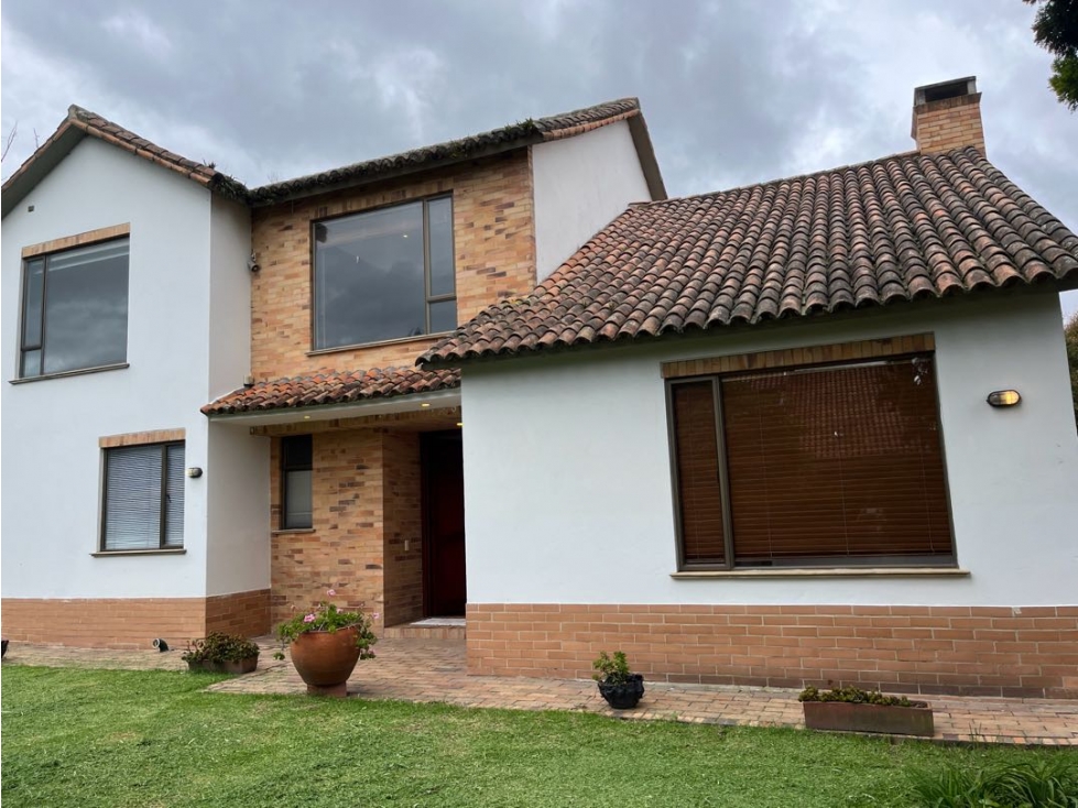 ESPECTACULAR CASA PARA LA VENTA EN EXCLUSIVO SECTOR DE CAJICA — foto 2