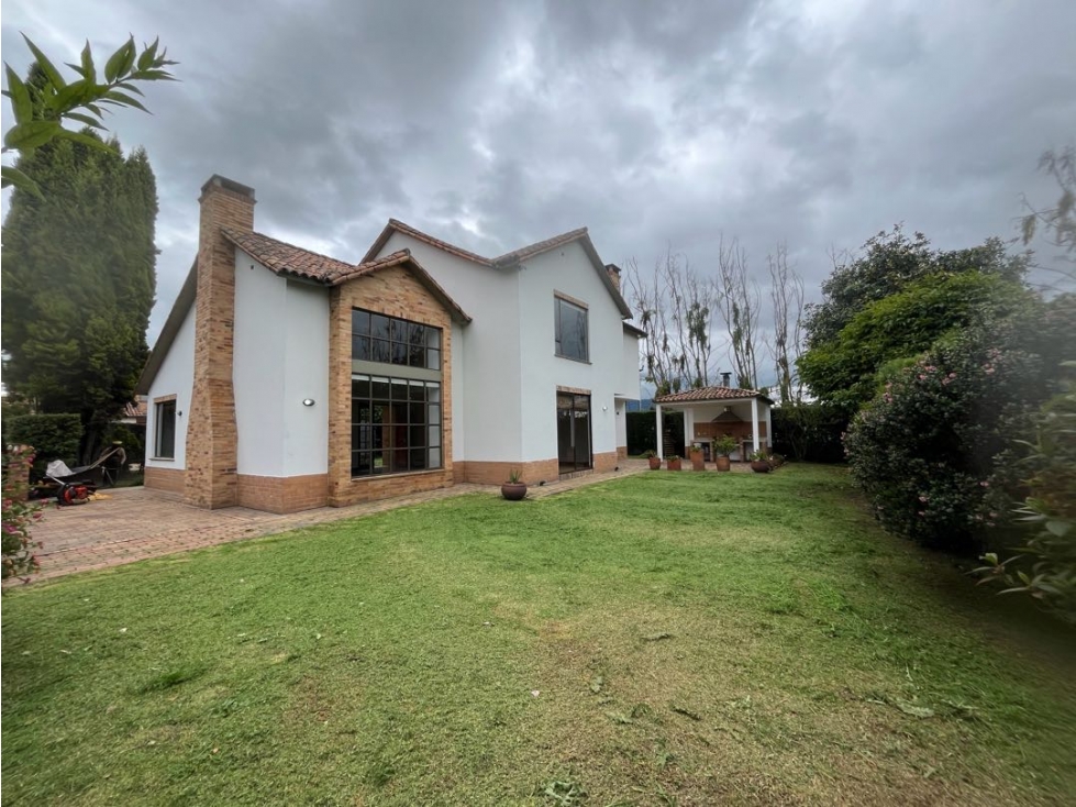 ESPECTACULAR CASA PARA LA VENTA EN EXCLUSIVO SECTOR DE CAJICA