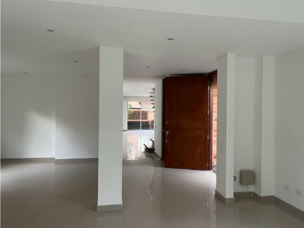 ESPECTACULAR CASA PARA LA VENTA EN EXCLUSIVO CONDOMINIO DE CHÍA — foto 5