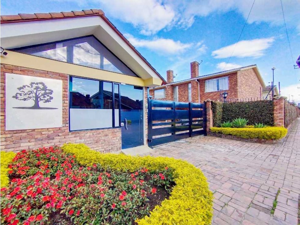 ESPECTACULAR CASA EN VENTA CHÍA AV CHILACOS