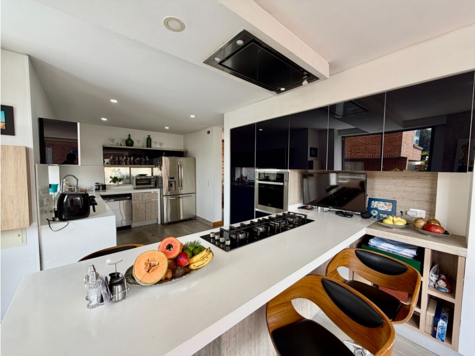 ESPECTACULAR CASA REMODELADA EN SOTILEZA CON 4 HABS | 6 PAR — foto 5