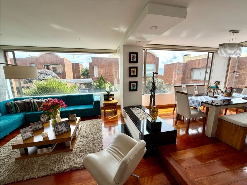 ESPECTACULAR CASA REMODELADA EN SOTILEZA CON 4 HABS | 6 PAR