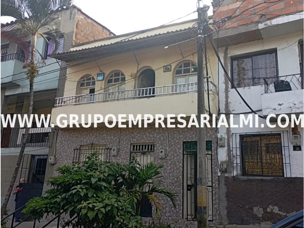 ESPECTACULAR CASA UNIFAMILIAR EN VENTA - SECTOR SAN DIEGO COD: 29867
