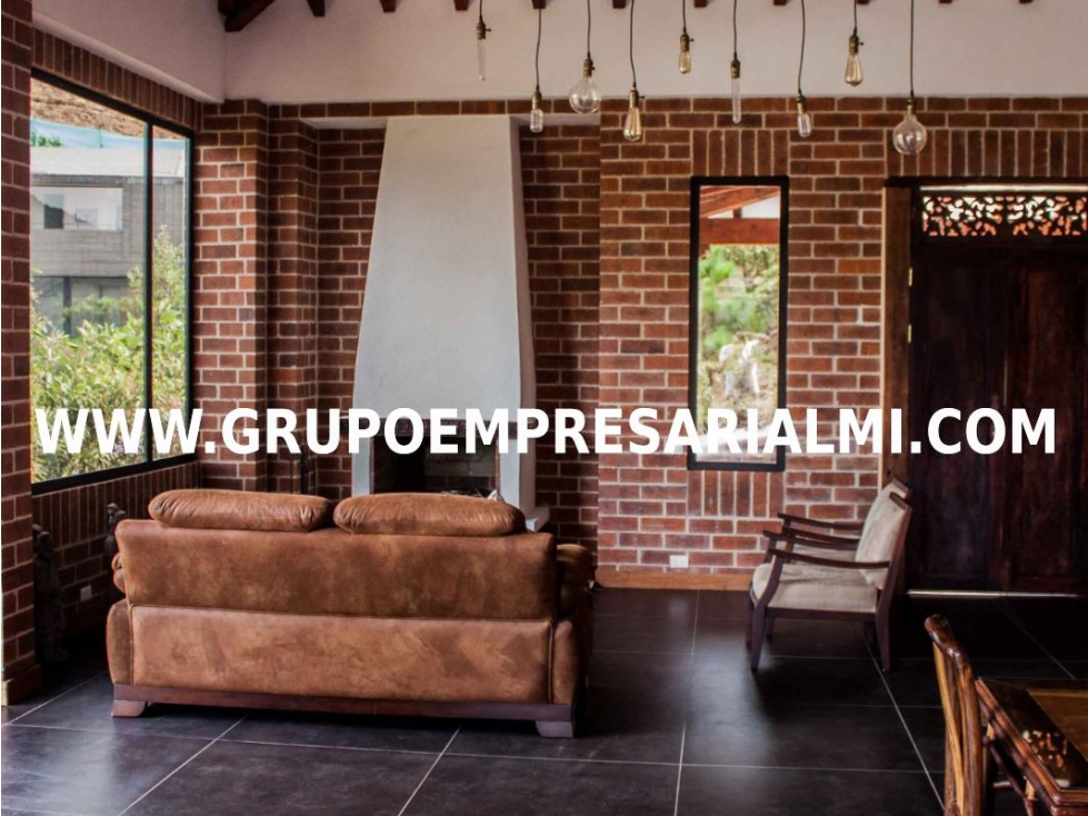 ESPECTACULAR CASA UNIFAMILIAR EN VENTA - SECTOR EL ESCOBERO COD: 31564