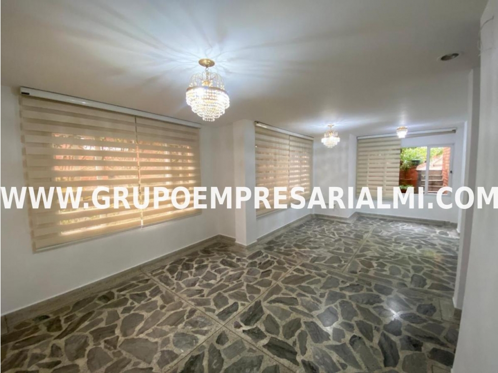 ESPECTACULAR CASA UNIFAMILIAR EN ARRIENDO - SECTOR ZÚÑIGA COD: 32361