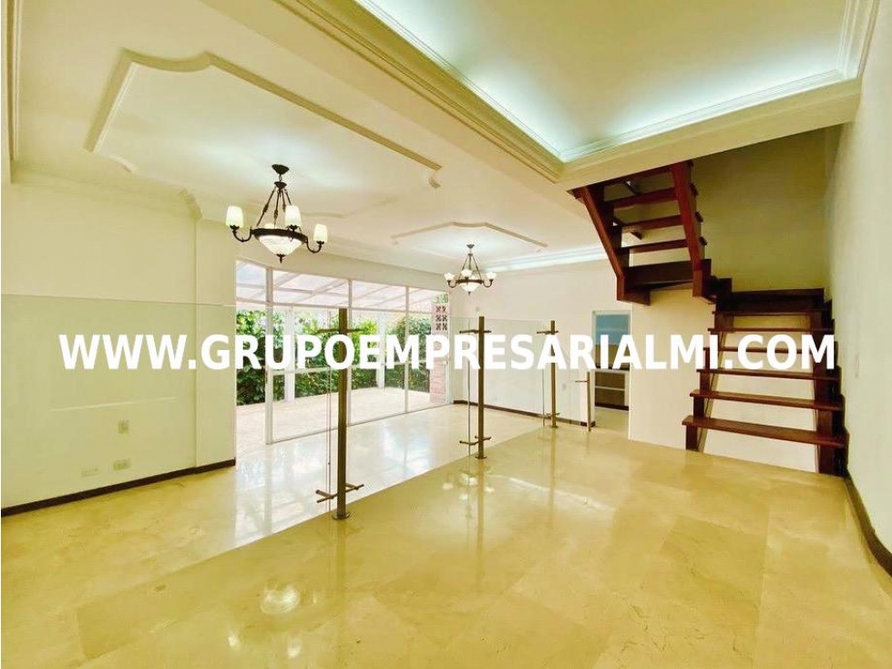 ESPECTACULAR CASA UNIFAMILIAR EN VENTA - SECTOR LAS PALMAS COD: 33574 - 5