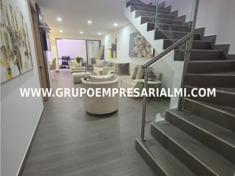 ESPECTACULAR CASA UNIFAMILIAR EN VENTA - SECTOR LA CEJA COD: 33990 — foto 3