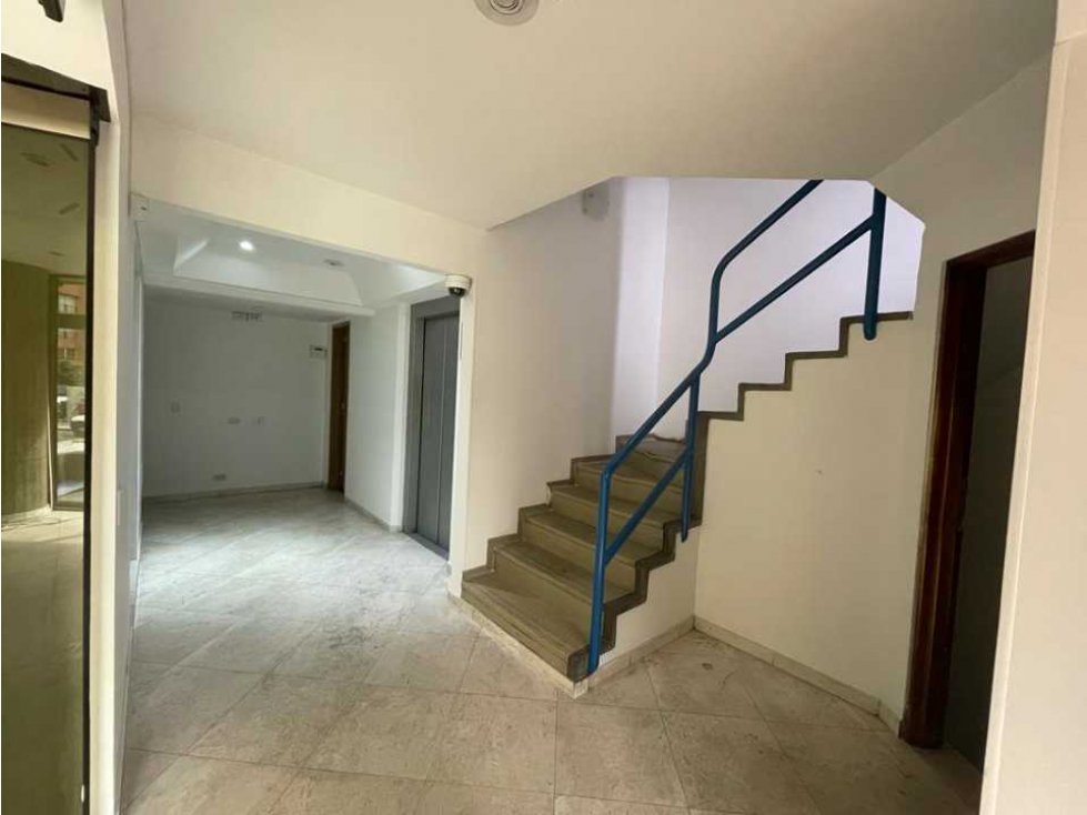 SE VENDE EDIFICIO EN SECTOR DE RETIRO